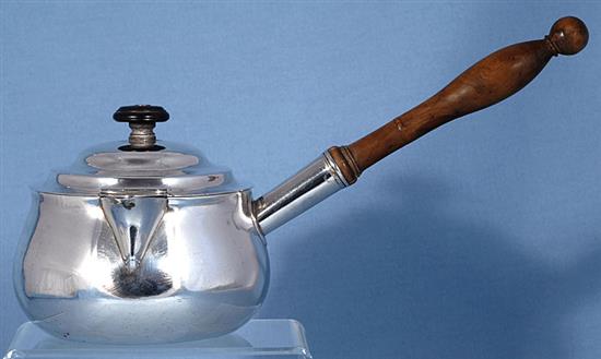 A George III Irish silver brandy pan and cover, by James Le Bass, length 310mm, gross weight 18.8oz/585grms.